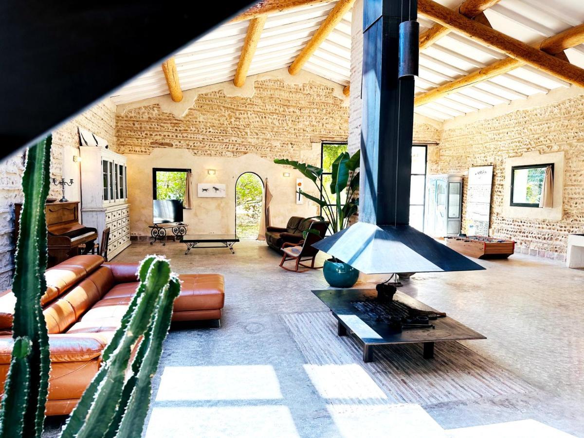 Magnifique Loft - Piscine - Tennis - Babyfoot Nîmes Exterior photo
